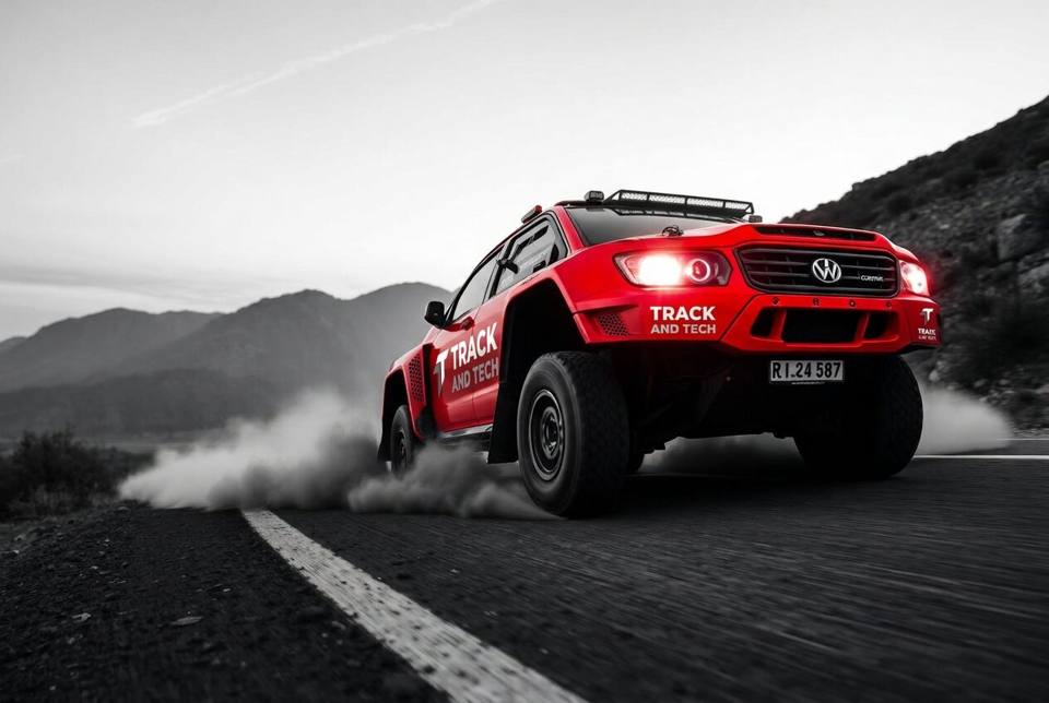 Rally-raid car, head-on